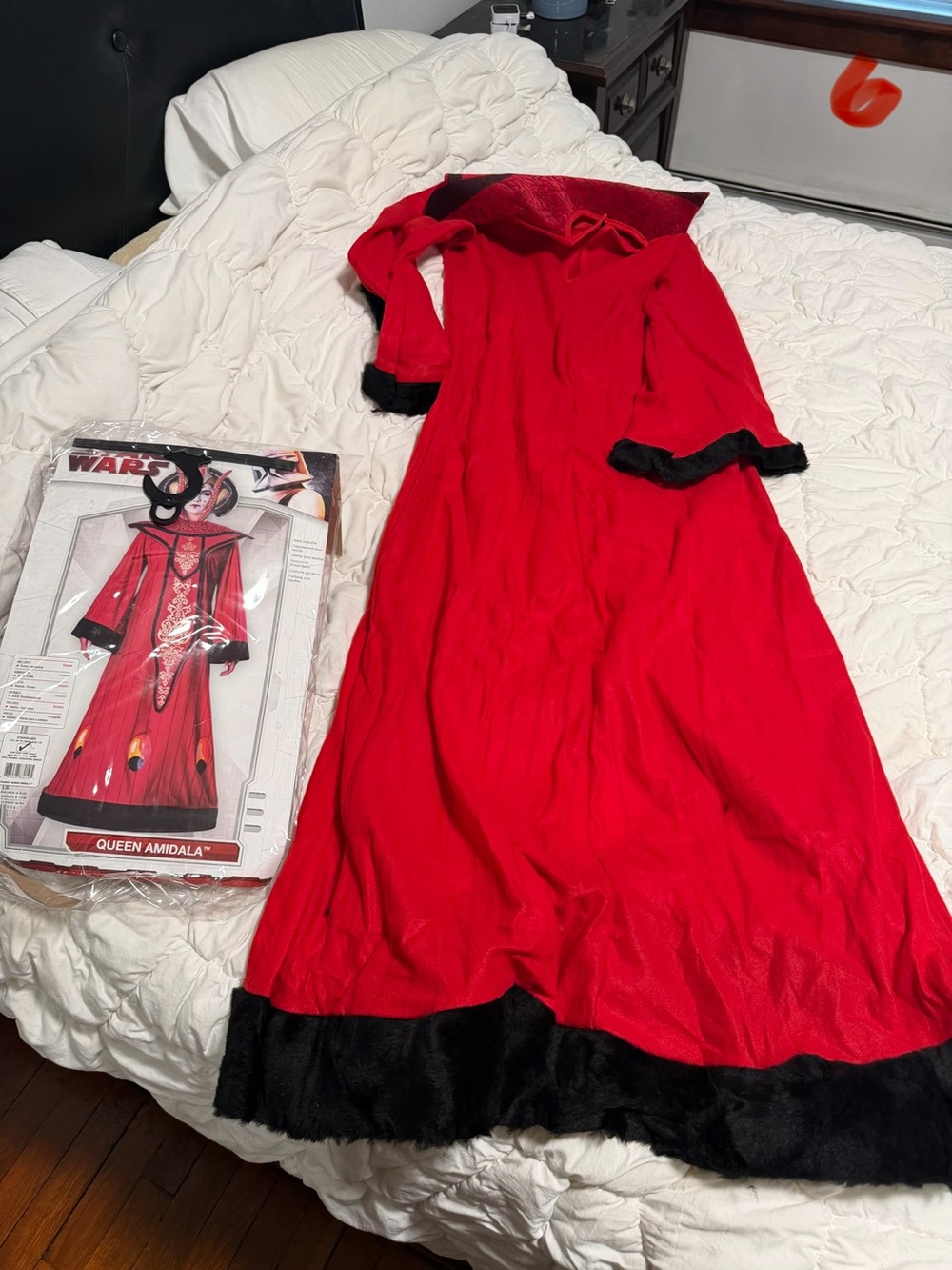 Womens Star Wars Queen Amidala Costume standard - Picture 4 of 4